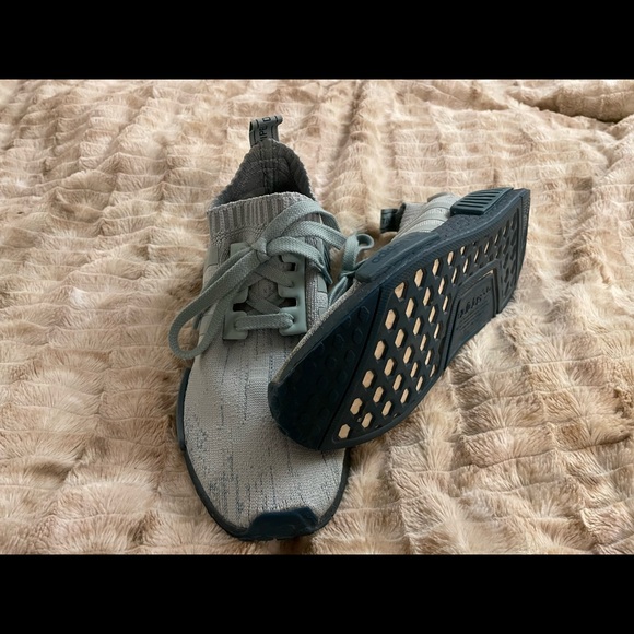 Adidas Primeknit NMD Rare Colour - Picture 2 of 3